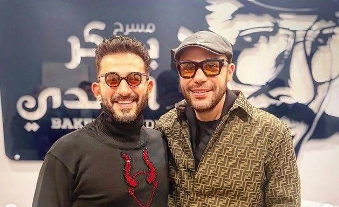 محمد إمام إلى جانب أحمد حلمي في 