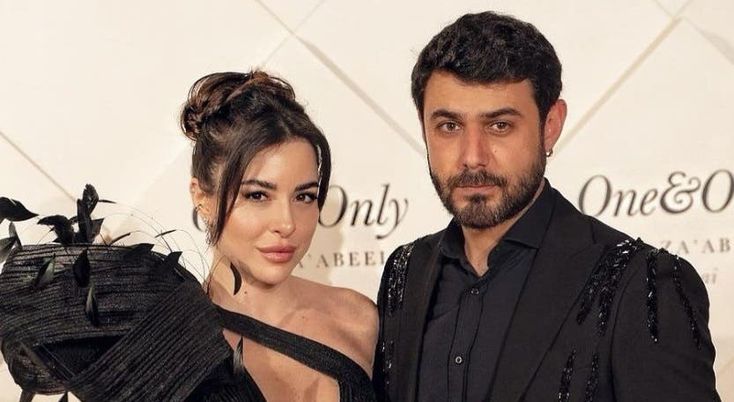 وسام فارس يعبّر عن فخره بزوجته سارة أبي كنعان