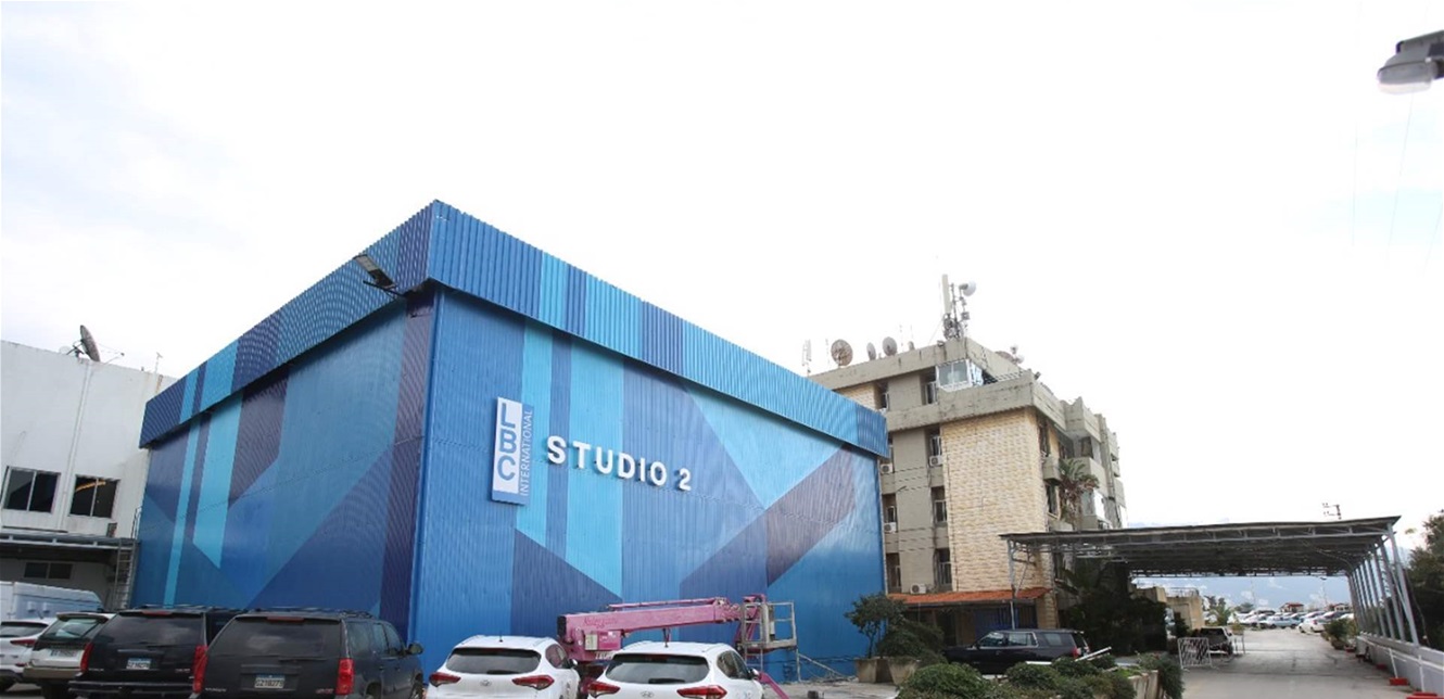 بعد 7 سنوات...مذيعة أخبار الـ LBCI توّدع المشاهدين بكلمات مؤثرة!