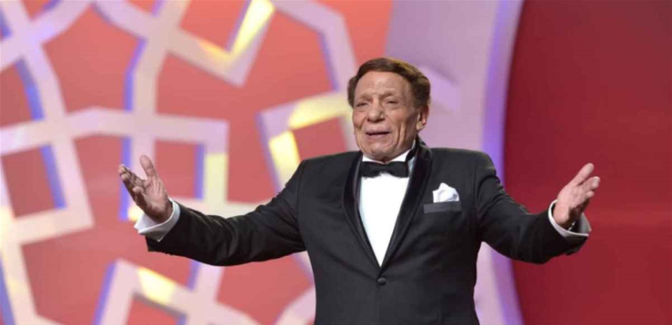 عادل إمام يعود للأضواء بعد أعوام من الغياب...إليكم التفاصيل!