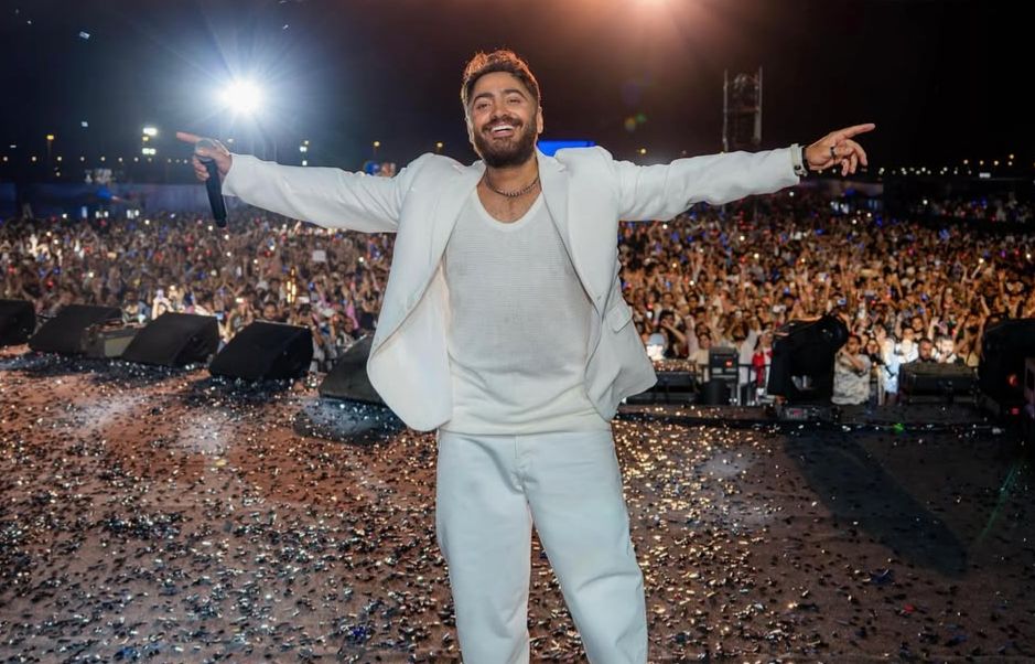 تامر حسني يفتتح “Jukebox” والمفاجأة نيللي كريم
