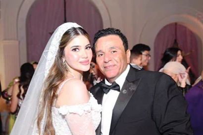 بأغنية خاصة ..محمد فؤاد يودّع ابنته عروسًا