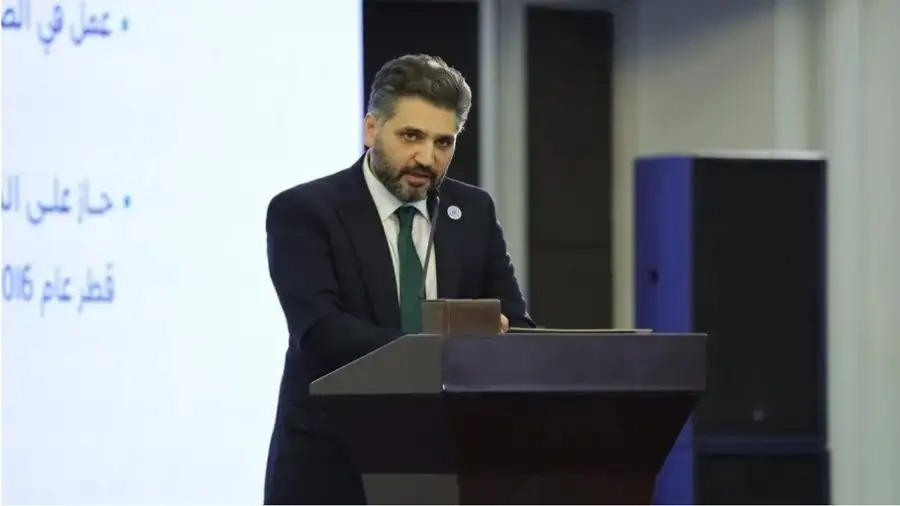 وزير الثقافة السوري يوجه رسالة مؤثرة إلى السيدة فيروز: 