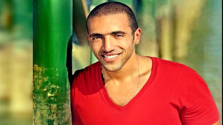 رحيله المفاجئ هز الوسط الغنائي: من هو المطرب الشاب عمرو ستين؟