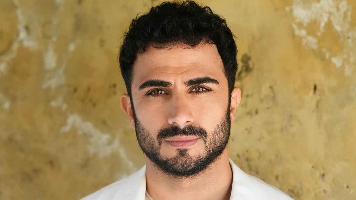 ألكسندر علوم ضيف شرف في 