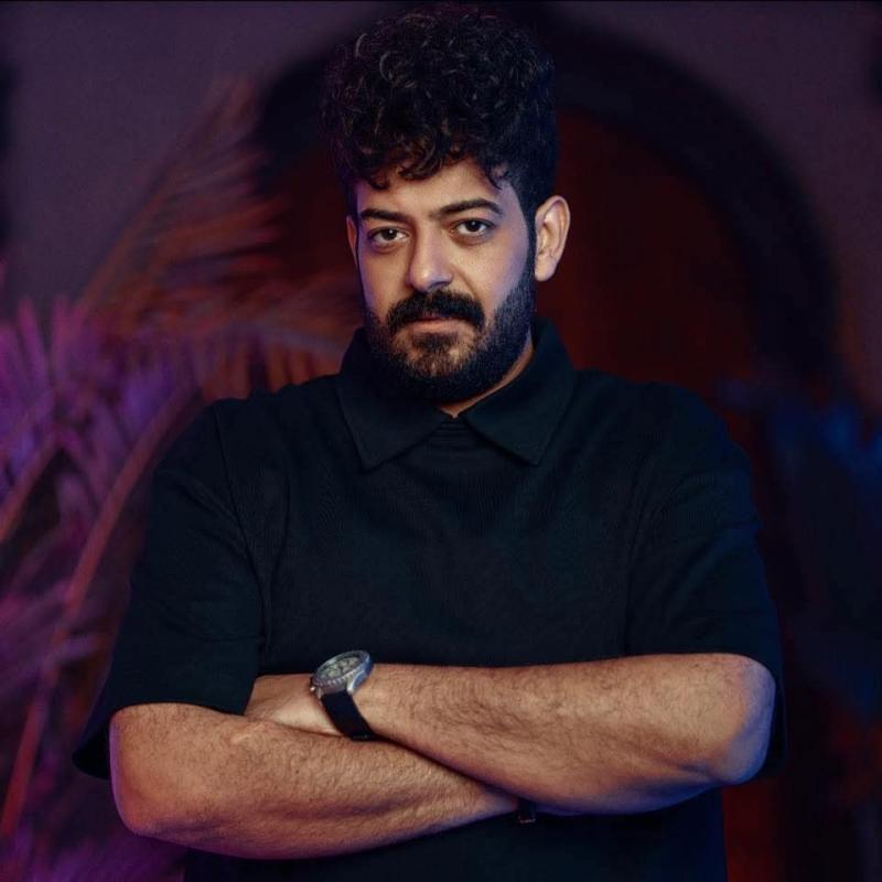 إسماعيل الليثي يتعرض لإصابات خطيرة في حادث مروع في المنيا يودي بحياة 3 أشخاص