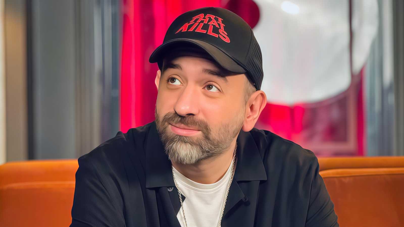 عمرو سلامة يصعّد قانونيًا ويرد على منتج 