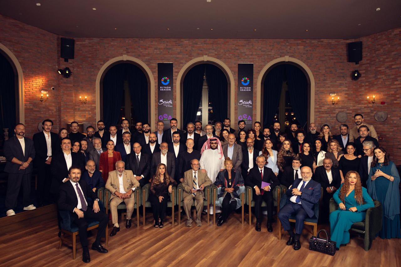 تفاصيل اجتماع تركي آل الشيخ مع نجوم سوريا في الرياض