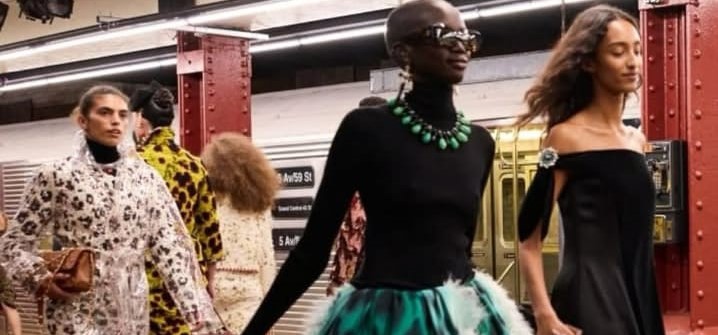 شانيل تعود إلى نيويورك بعرض استثنائي في محطة مترو مهجورة