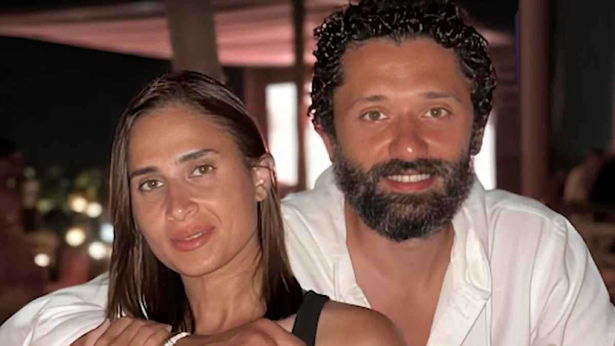 آن الرفاعي ترد على كريم محمود عبد العزيز: تم إبلاغي بالطلاق عبر ستوري على إنستغرام