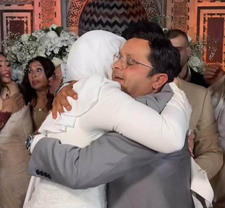 محمد هنيدي يحتفل بعقد قران ابنته فريدة في حفل عائلي مؤثر