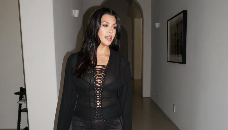 كورتني كارداشيان تشارك لقطات عائلية 