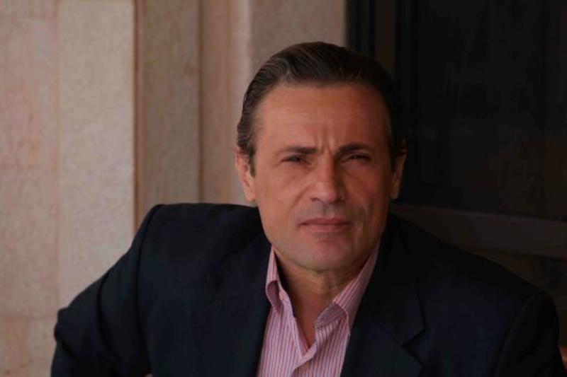 وفاة وليد العلايلي بشكل مفاجئ عن 65 عاماً