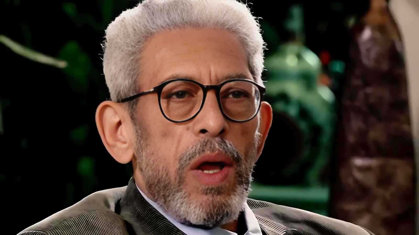 نجوم الفن يودّعون داوود عبد السيد في جنازة مهيبة في مصر