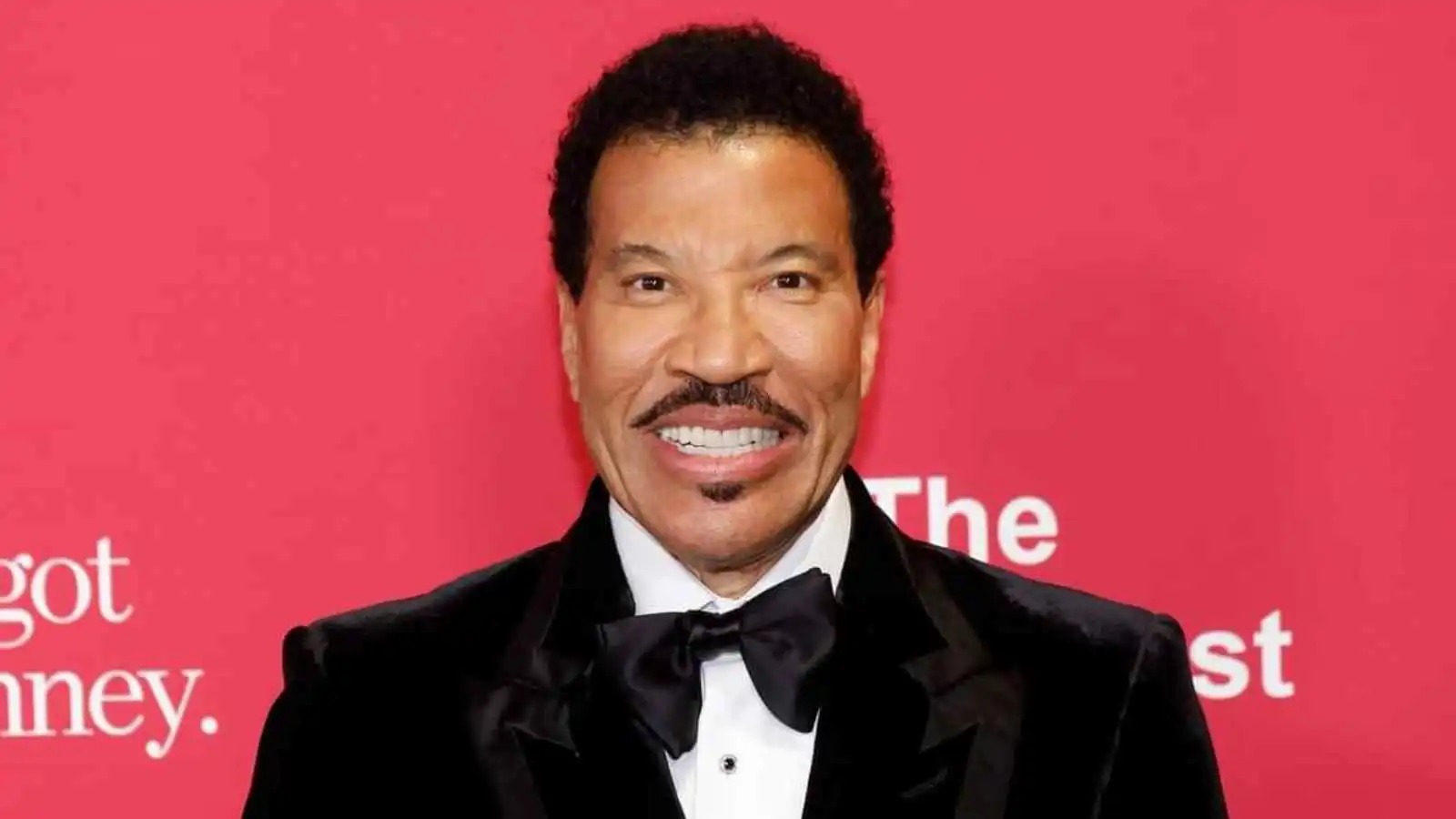 ليونيل ريتشي يكشف سر استمراره في American Idol