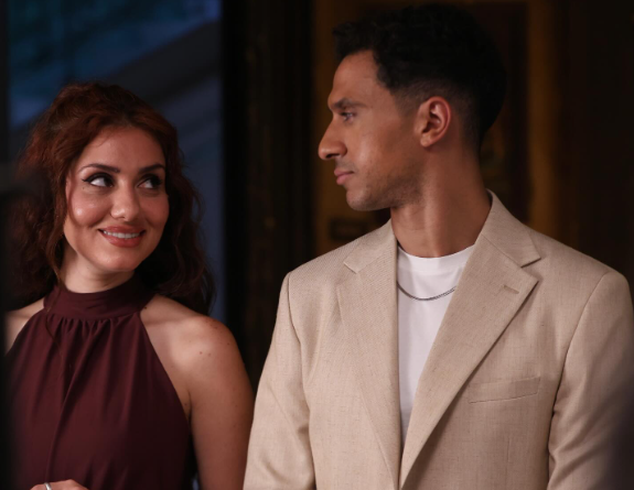 بصورة غامضة وفستان أنيق.. هل ارتبط عصام عمر وجيهان الشماشرجي رسمياً؟