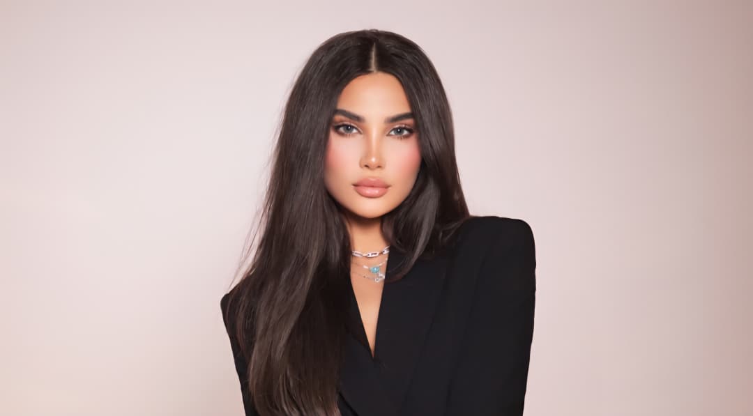 الموت يغيب والد الفنانة شيراز