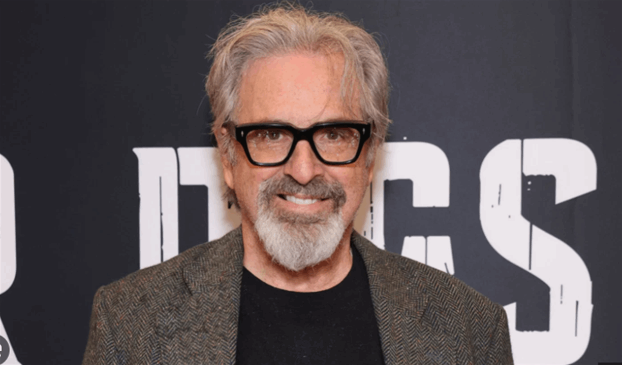 رحيل نجم المراهقين روبرت كارادين والسبب.. اضطراب ثنائي القطب