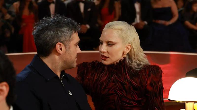 خطيب ليدي غاغا  في حفل غرامي 2026.. رسالة حب مؤثرة على المسرح