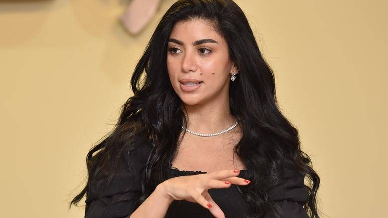 إصابة كارولين عزمي خلال تصويرها حلقة مع رامز جلال ونقلها إلى المستشفى