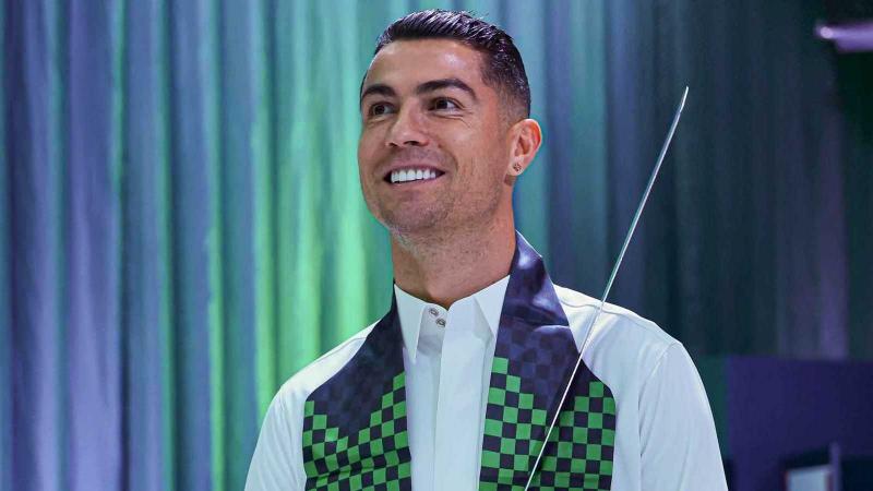 كريستيانو رونالدو يوضح حقيقة مغادرته السعودية