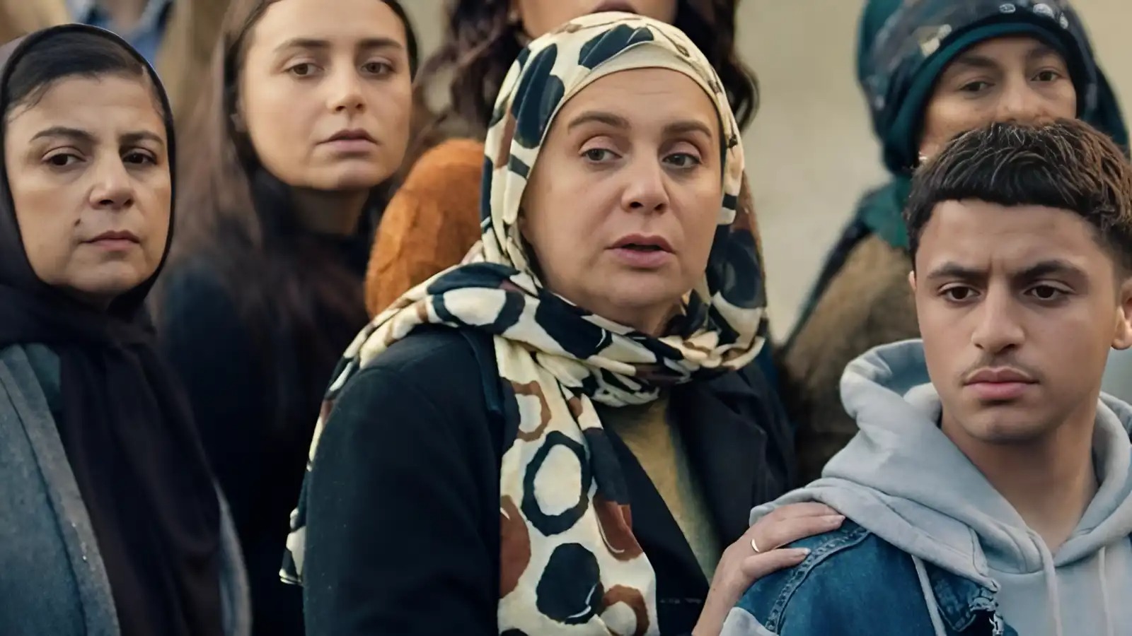 نجوم مسلسل “مولانا” يتصدرون الترند… كواليس مرحة بين غيث رمضان وهيما إسماعيل