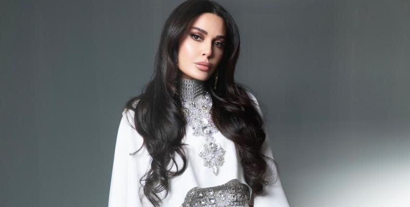 سيرين عبد النور تتألّق بعباءة من 