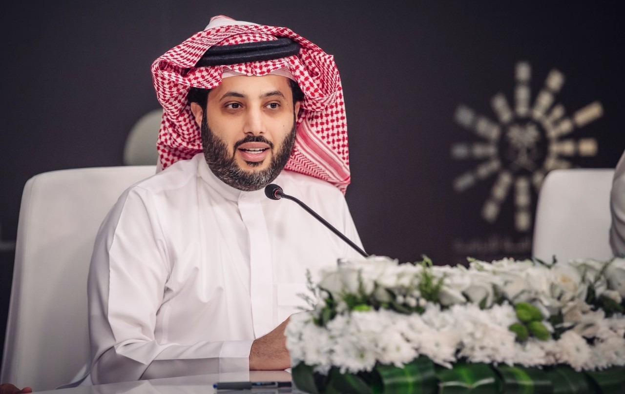 صورة غامضة من تركي آل الشيخ لـ باريش أردوتش تثير التساؤلات..هل نشهده في عمل عربي قريبًا؟