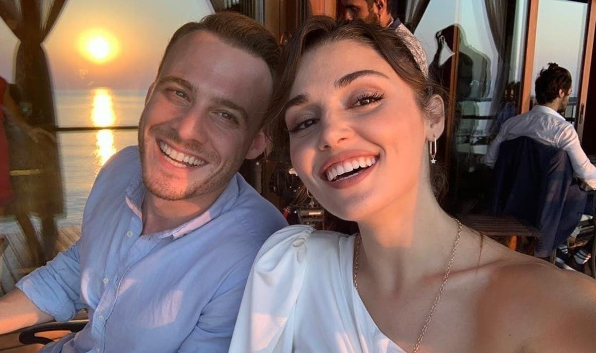 حقيقة عودة هاندا أرتشيل وكرم بورسين.. هل عاد الثنائي الأشهر؟