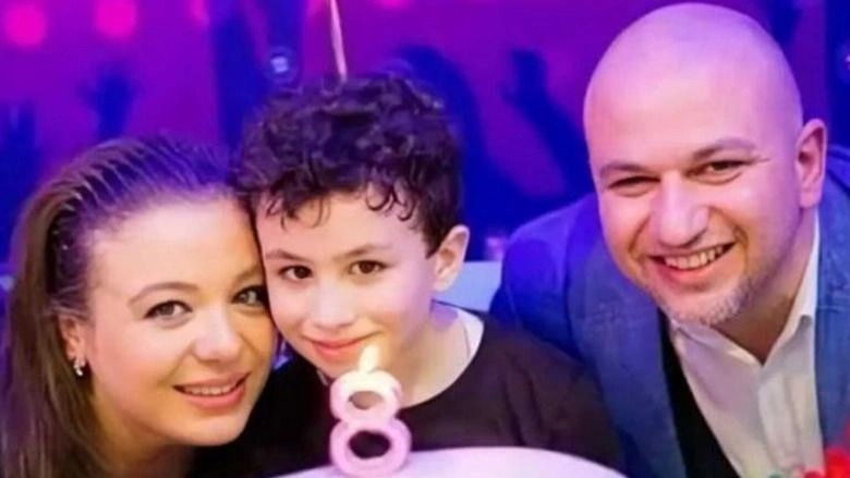 مثنى الغرايبة وأناهيد فياض يتبرعان بقرنيتَي نجلهما كرم