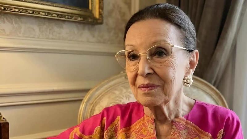 نجاة الصغيرة تخطف الأنظار في ظهور نادر ورسالة مؤثرة إلى جمهورها قبل عيد الفطر