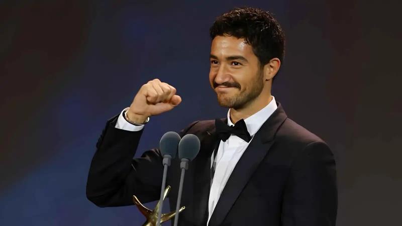 نصيحة نارية من باسم سمرة لأحمد مالك.. ورد دبلوماسي يحسم الجدل