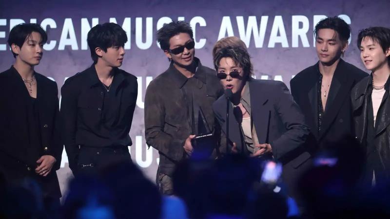 أعضاء BTS يكشفون كواليس بكائهم خلال الخدمة العسكرية