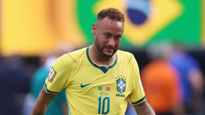 بينما ودّع نيمار كأس العالم بالدموع.. برونا بيانكاردي تحتفل بعيد ميلاد ابنتهما الأول