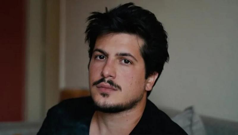 محمد الدايخ غاضبًا من موركس دور.. مشادة على درج كازينو لبنان بعد منتصف الليل