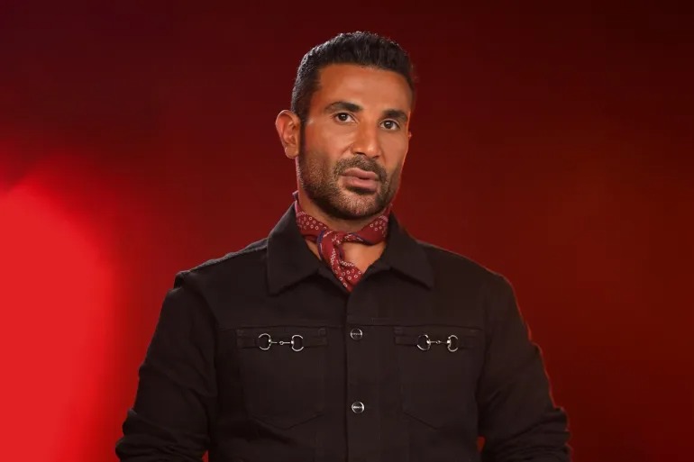 صوت أحمد سعد يخونه ويؤجل ألبومه