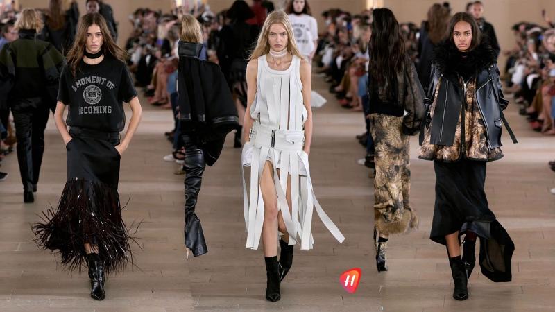 أزياءSacai لربيع وصيف 2027.. سحر قاتم وحرفية تخرج عن المألوف