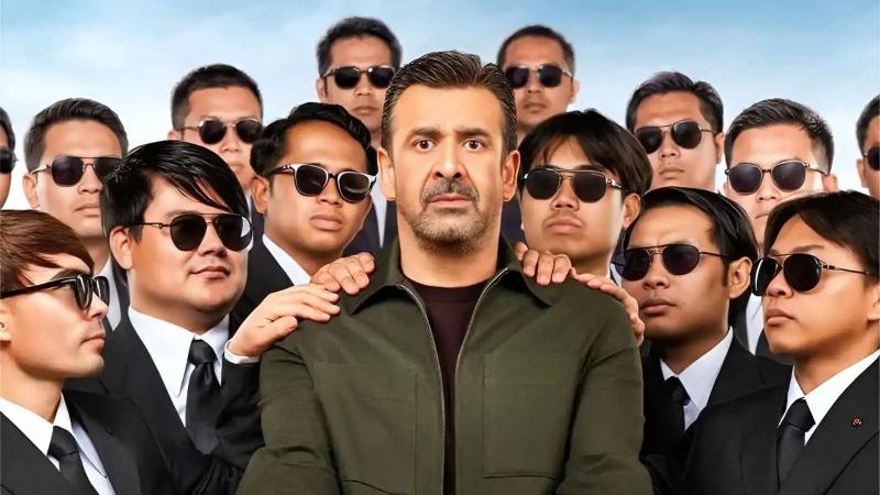كريم عبدالعزيز في دبي لعرض 