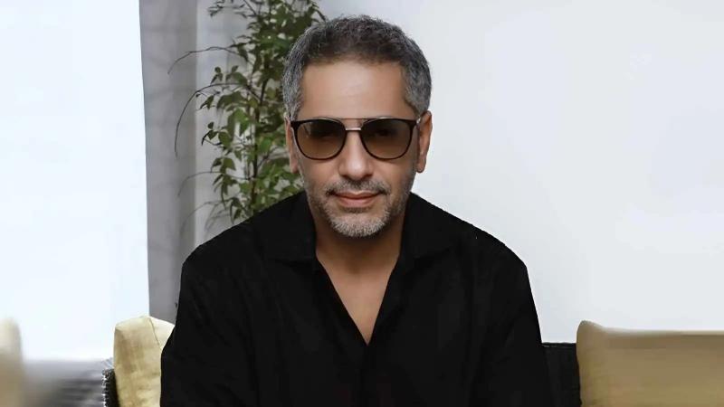 محمد فضل شاكر يحسم حقيقة حفل والده في دبي