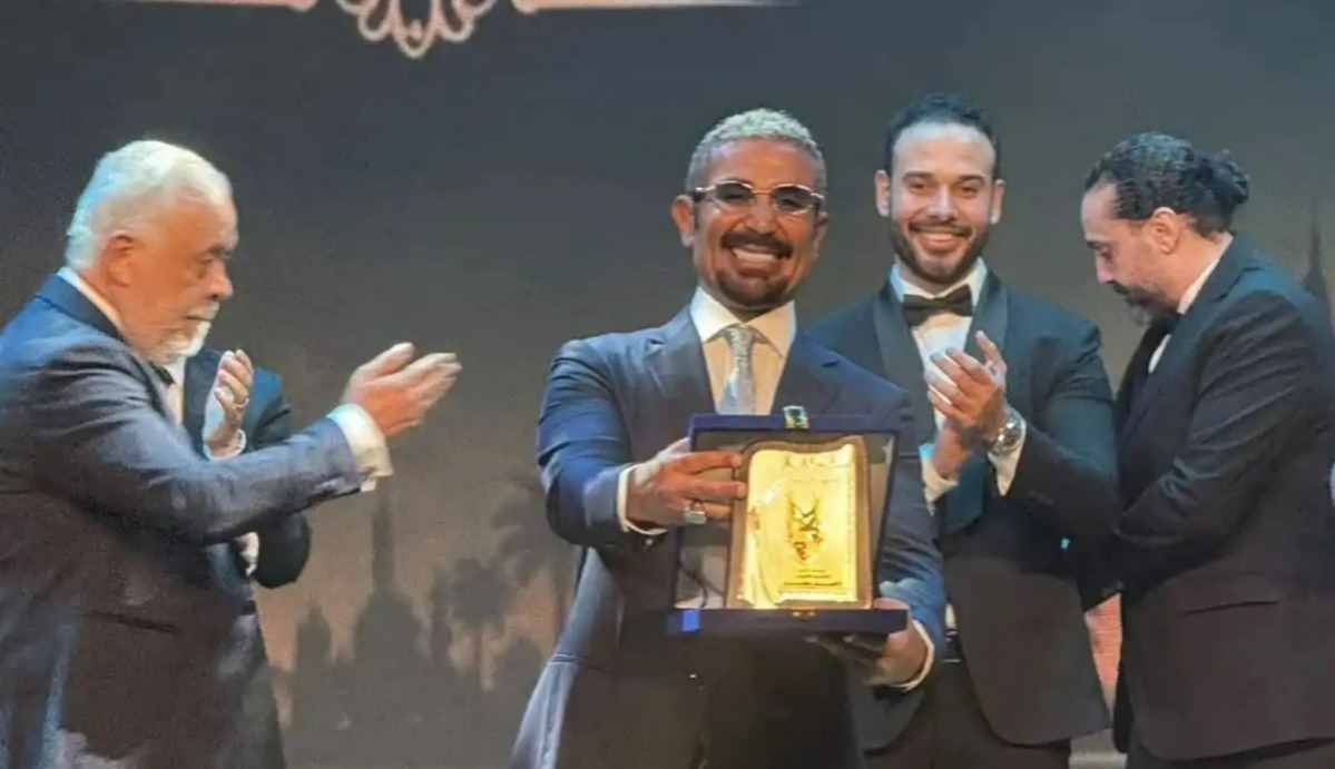 أحمد سعد يحصل على عضوية نقابة المهن التمثيلية في مهرجان المسرح المصري