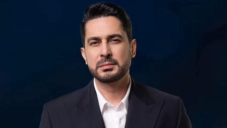 محمد خيري يطلق 