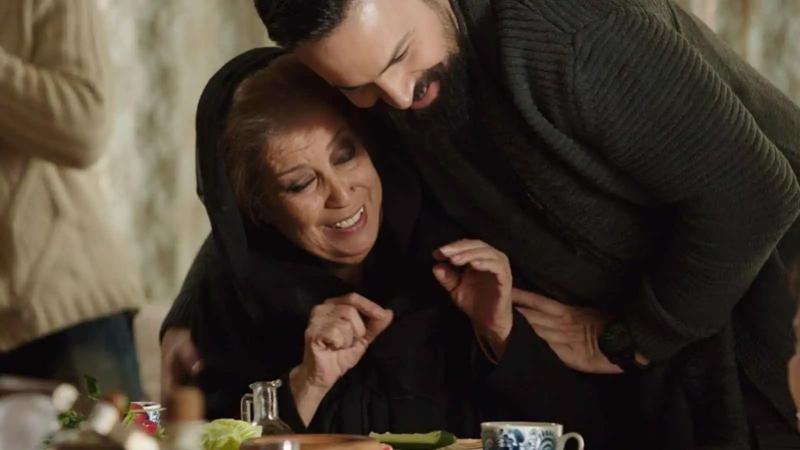 منى واصف تكشف كواليس غنائها شارة 