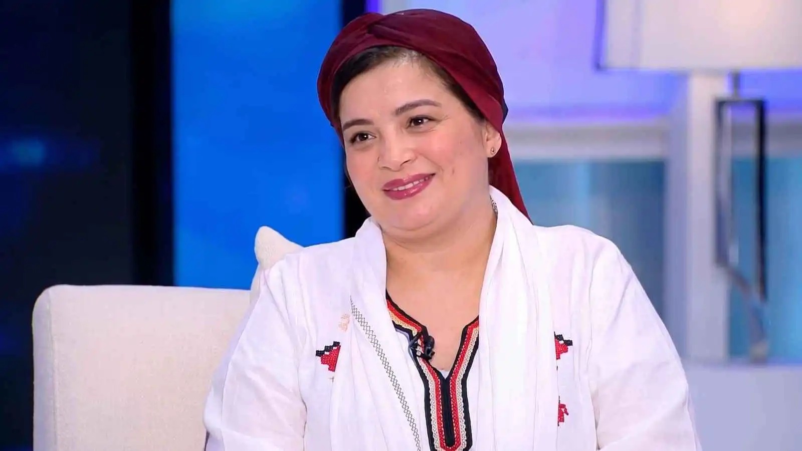 داليا إبراهيم تكشف زواجها السابق من خالد يوسف
