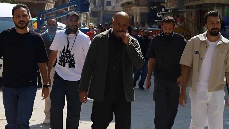 محمد رمضان يوجه نصيحة لأصحاب المقاهي بسبب 