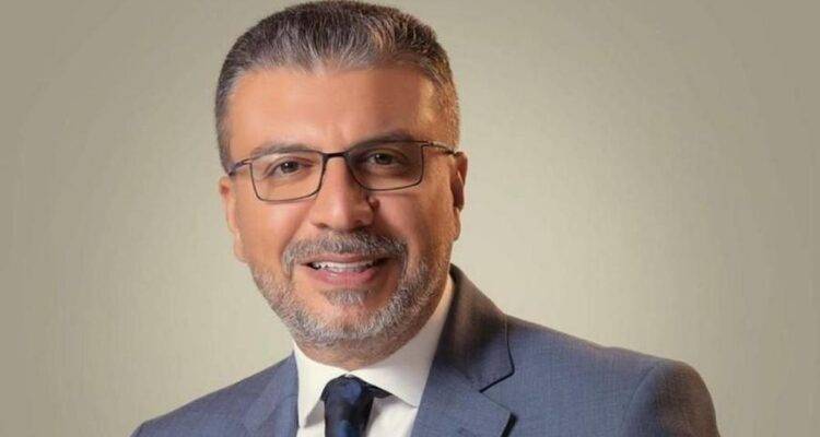 الحقوني.. فيديو مرعب للحظة سقوط الإعلامي عمرو الليثي من الطابق الثالث