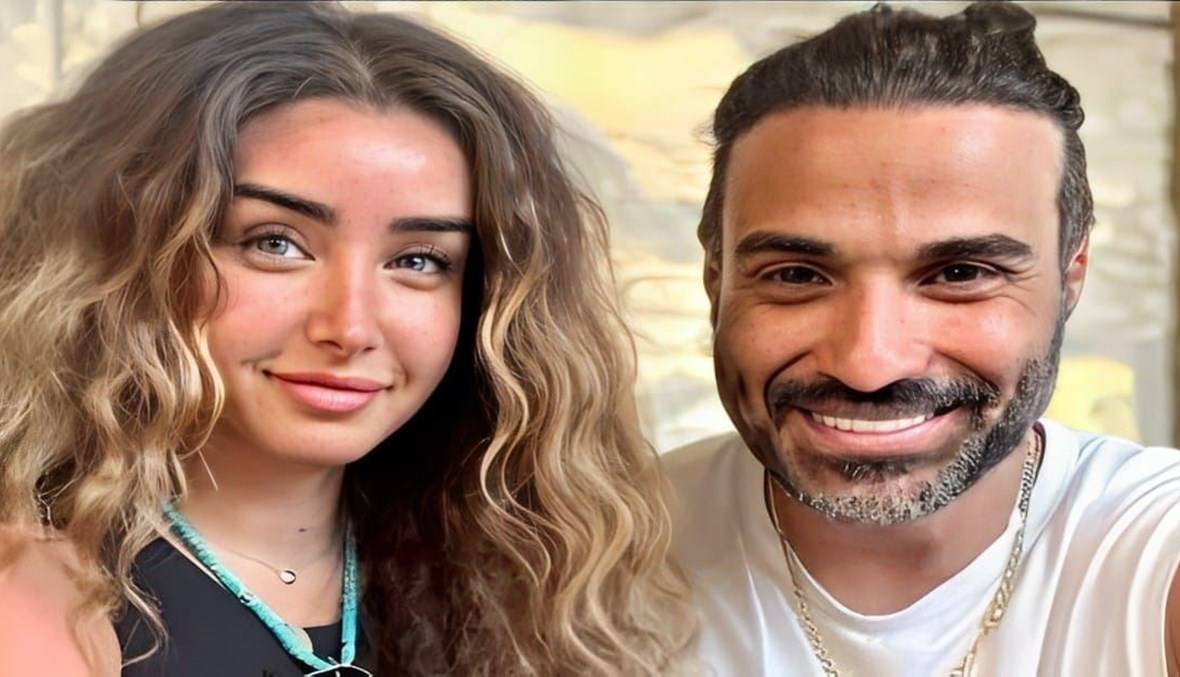 هل أحمد فمهي مسحور من هنا الزاهد؟