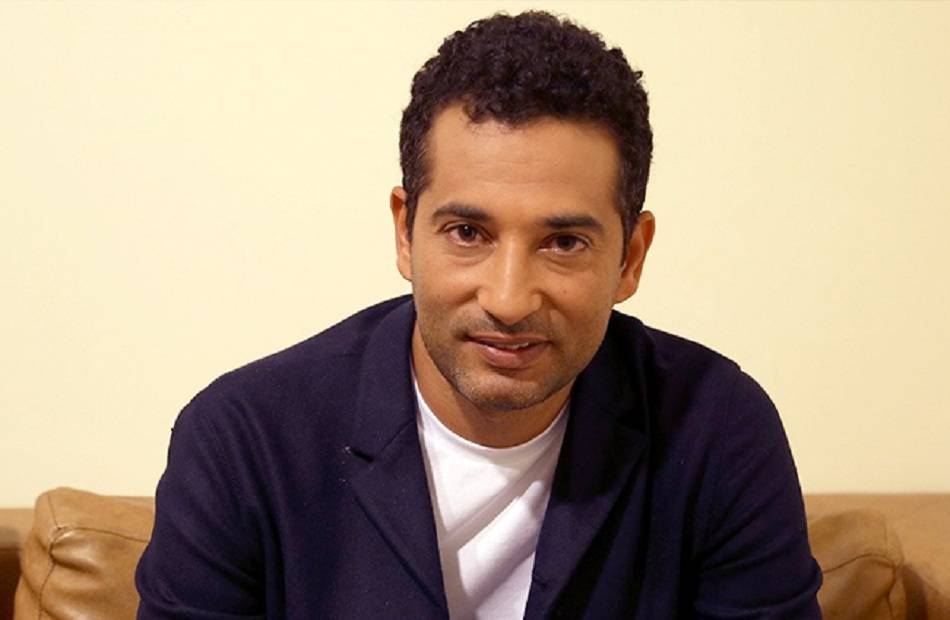 ماذا قال عمرو سعد عن أمه؟!