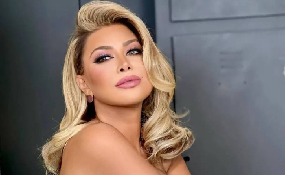 نوال الزغبي بإطلالة صيفية فرنسية!